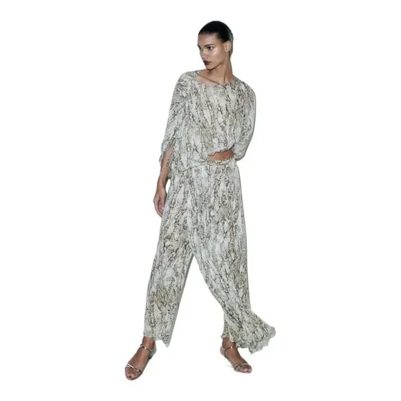ZARA | Snake | ANIMAL PRINT WIDE LEG PANTS - Picture 6 of 13